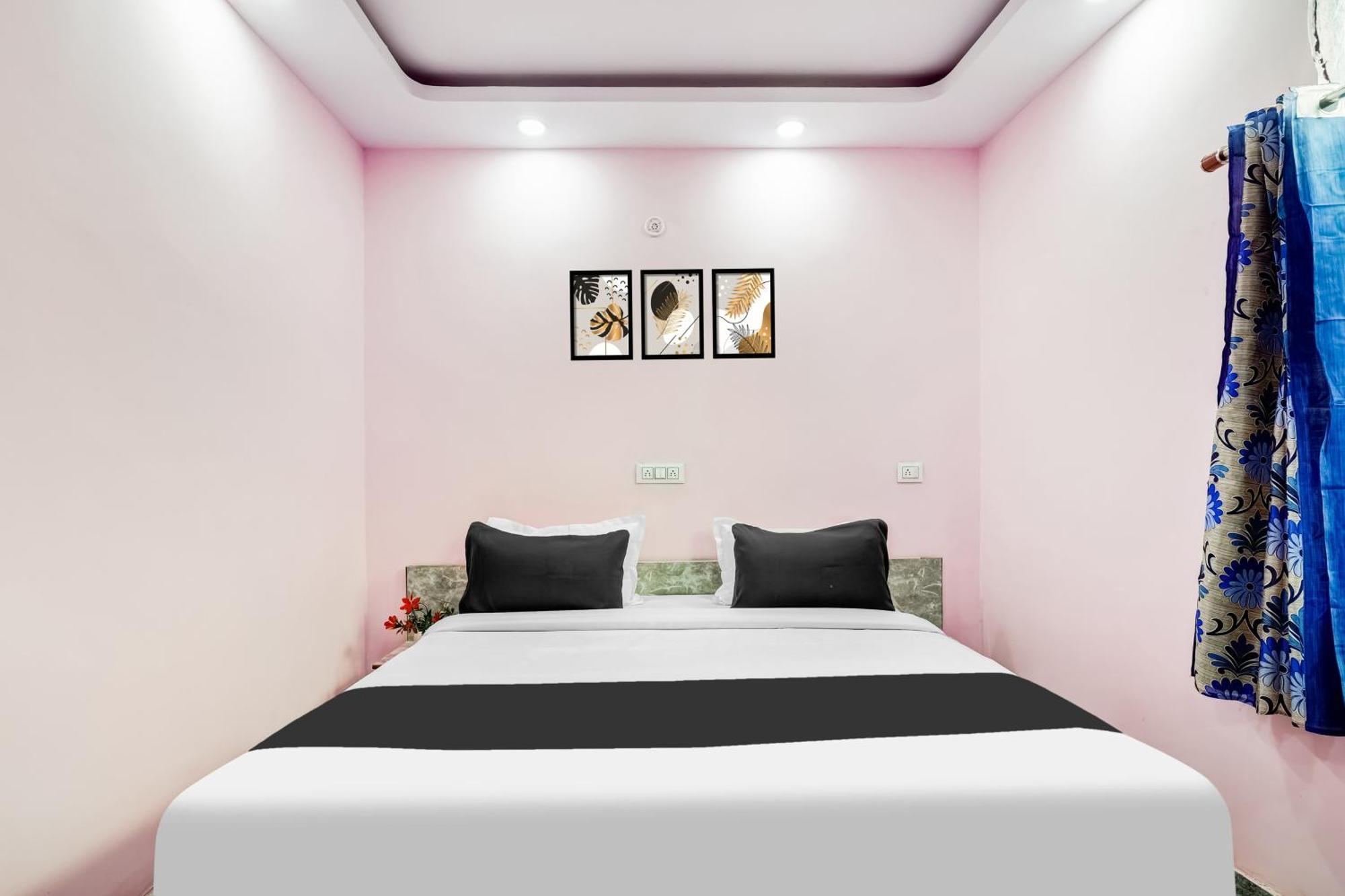 Hotel O Govind Residency New Delhi Bagian luar foto