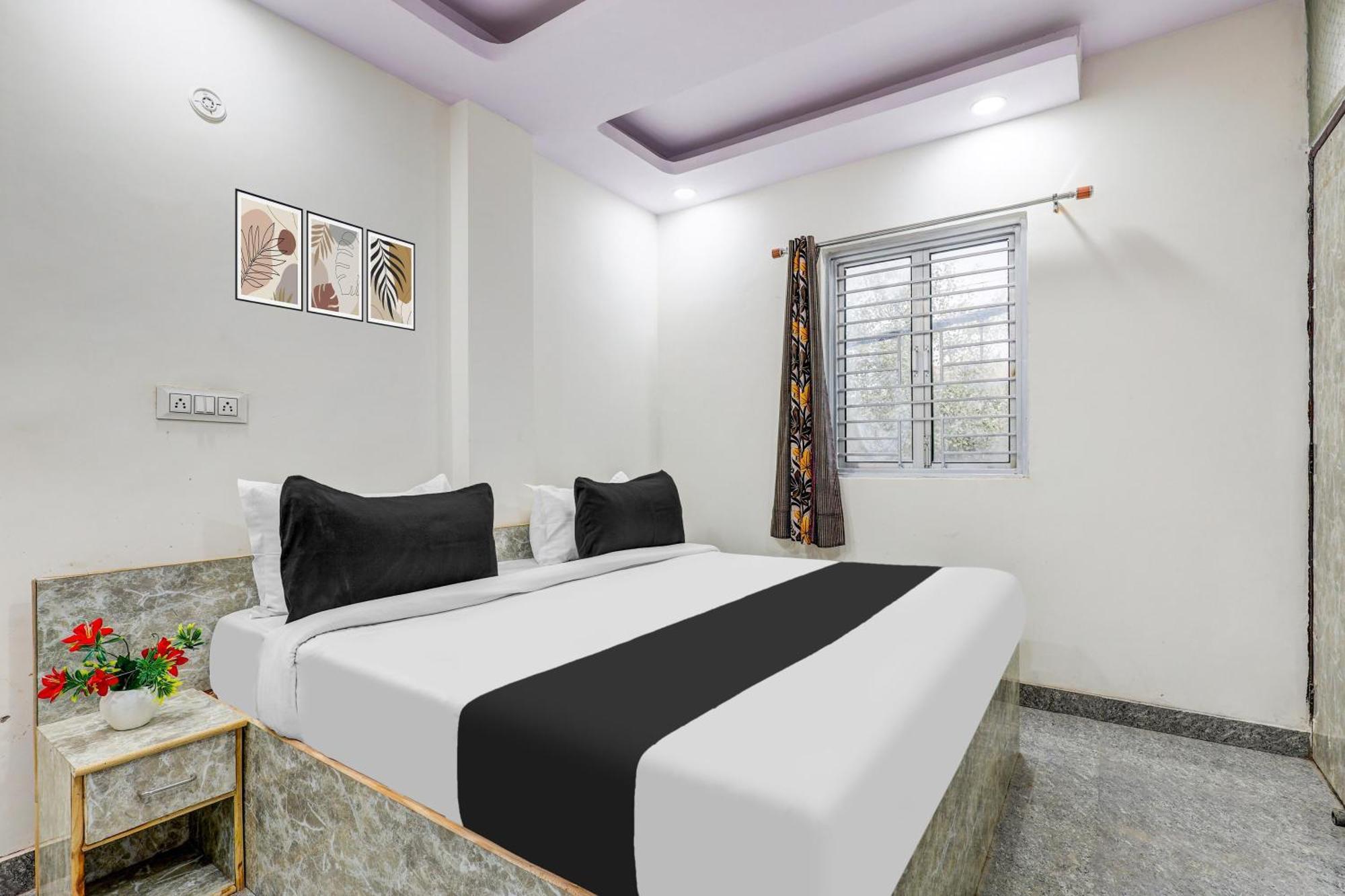 Hotel O Govind Residency New Delhi Bagian luar foto